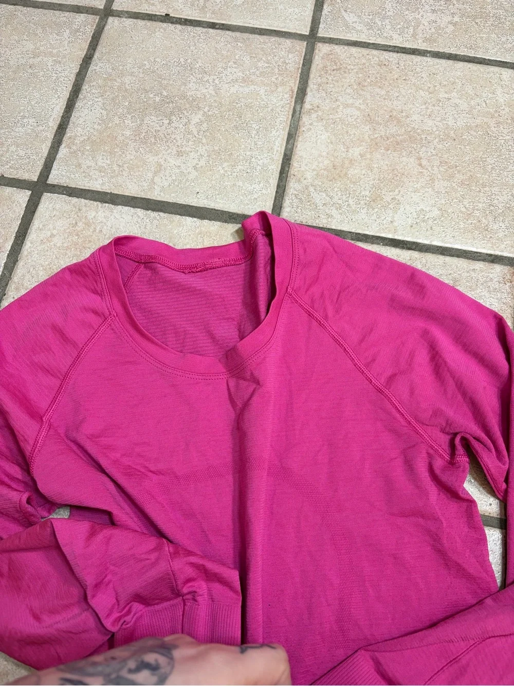 Lululemon Swiftly Tech Long-Sleeve Shirt 2.0 *Race/Waist Length (Sonic Pink) 6